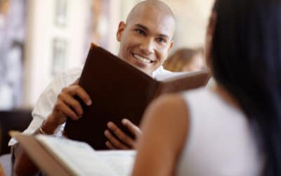 5 Hairstyles for Balding Men